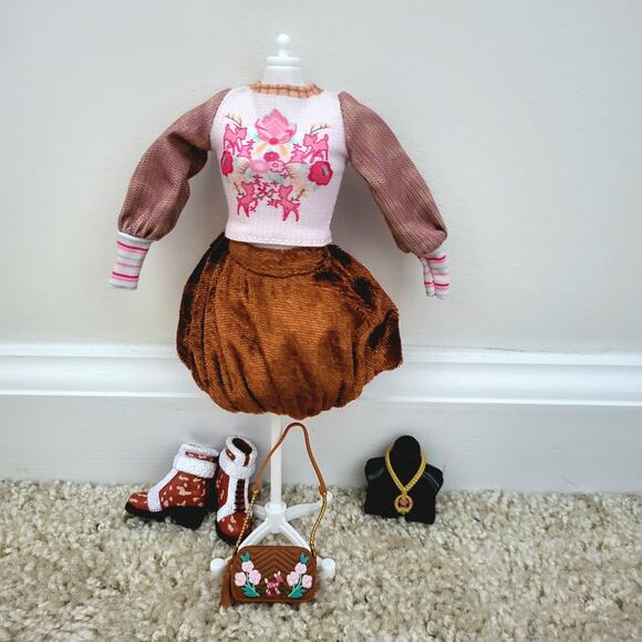 New Disney ILY 4ever Inspired by Bambi Fashion Outfit with Mannequins - Picture 1 of 6